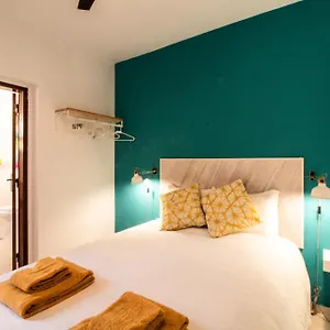 Gasthof Quinta Do Paraiso - Bed&shower, Albufeira