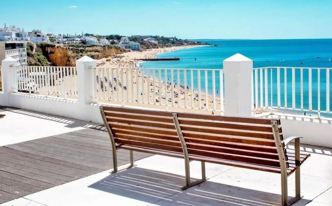 In Downtown - Villa Serenity Albufeira Guest house