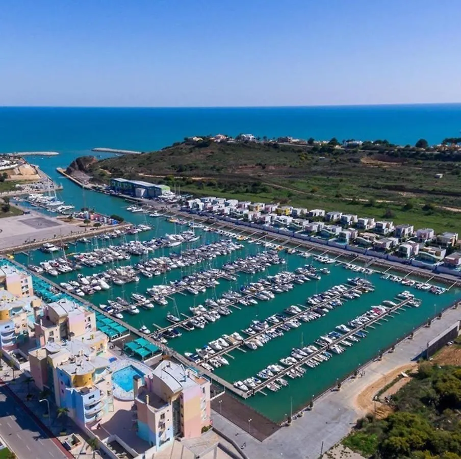 In Downtown - Villa Serenity Albufeira Guest house